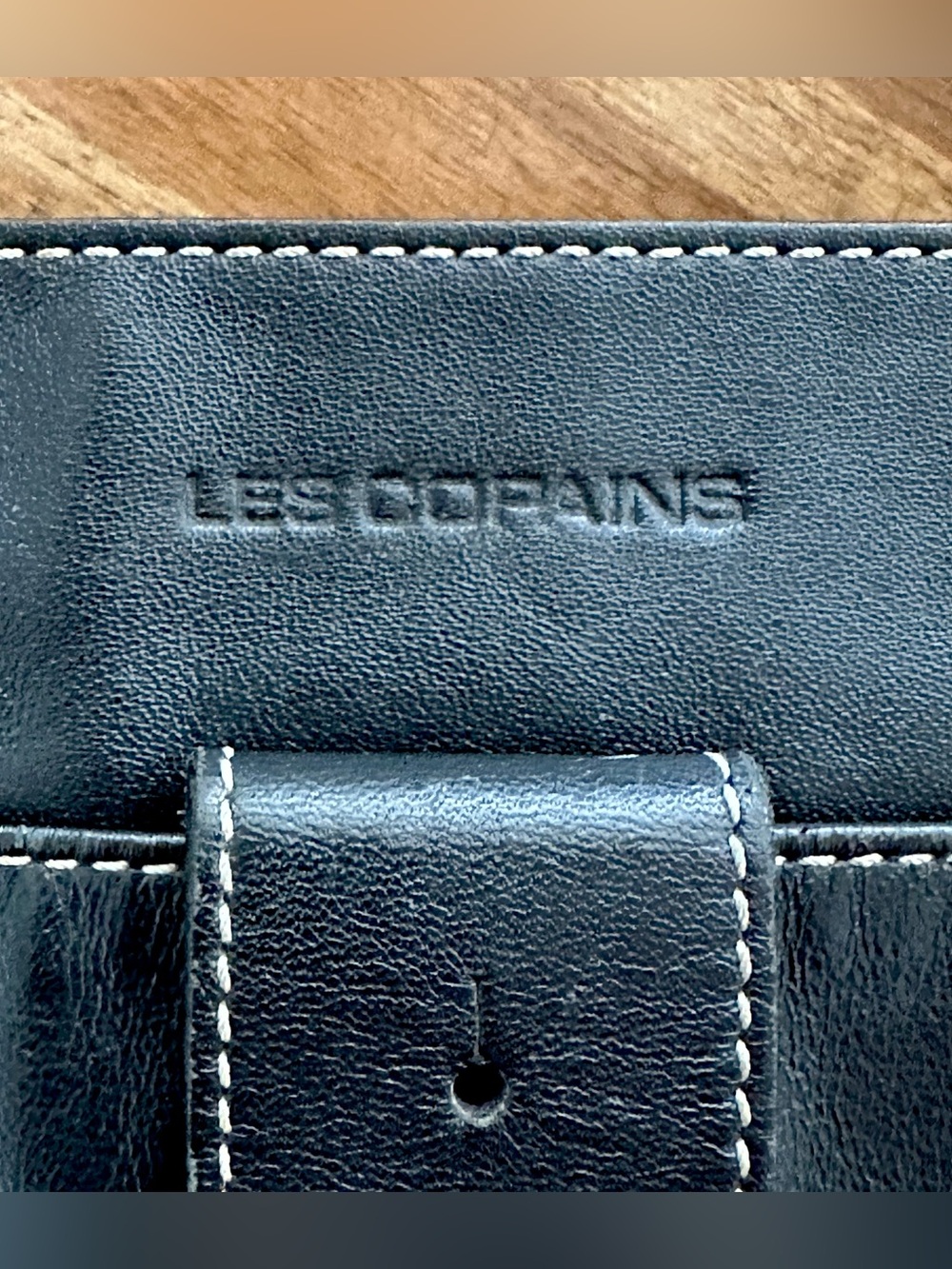 Les Copains Made in Italy Black Genuine Leather Crossbody White Stitching - Picture 3 of 9